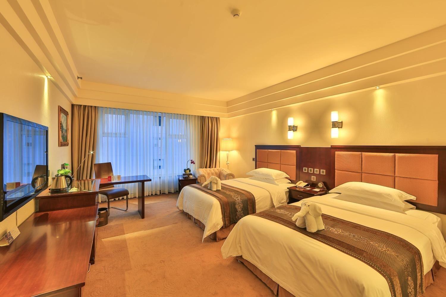 Ramada Chengdu North Hotel Exterior photo