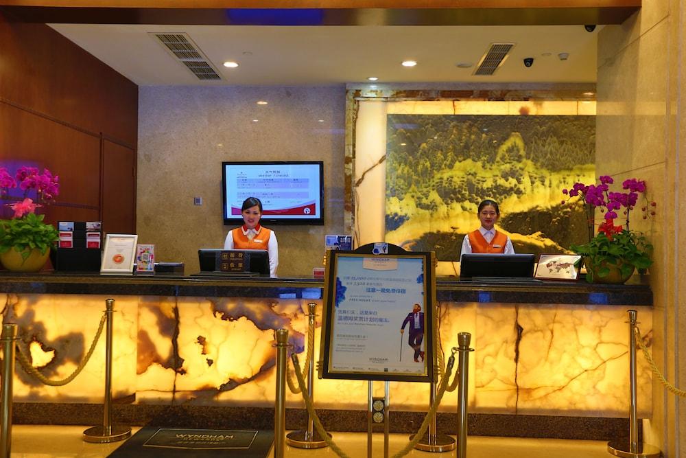 Ramada Chengdu North Hotel Exterior photo