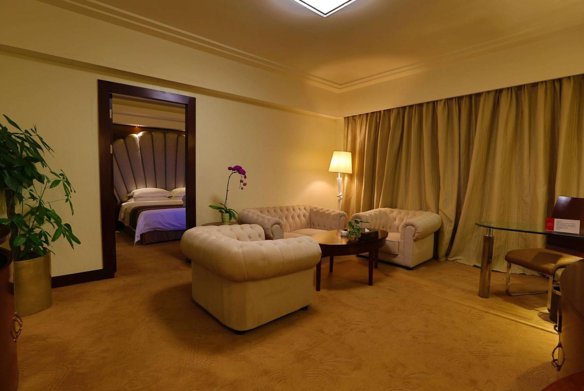 Ramada Chengdu North Hotel Exterior photo